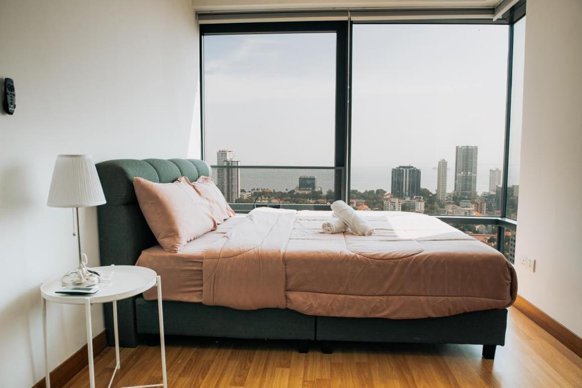 The Pine, 3Br Seaview By Wstay @ Tropicana 218 Macalister George Town Eksteriør billede